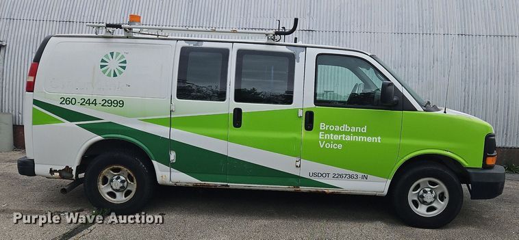 image for item OK9881 2007 Chevrolet  Express 1500 van