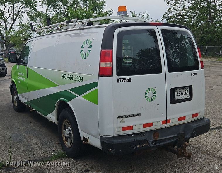 image for item OK9881 2007 Chevrolet  Express 1500 van