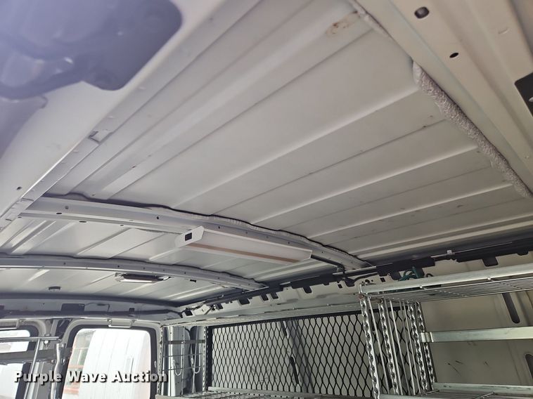 image for item OK9881 2007 Chevrolet  Express 1500 van