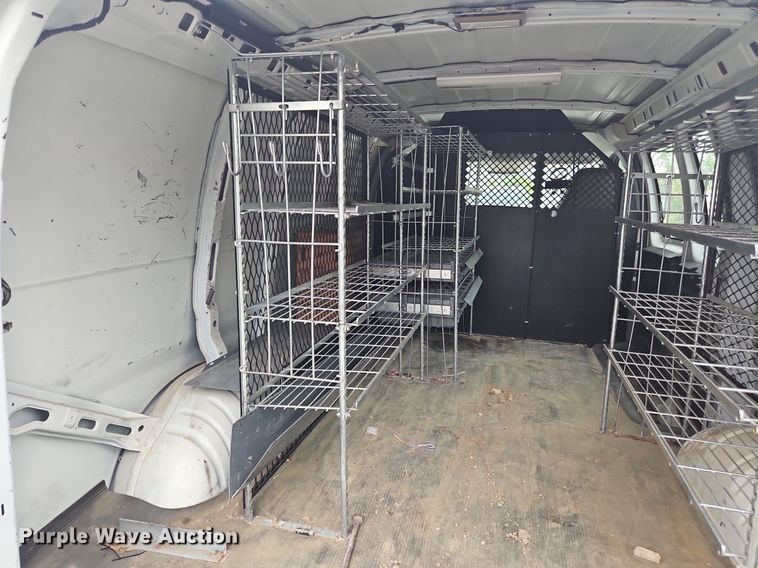 image for item OK9881 2007 Chevrolet  Express 1500 van