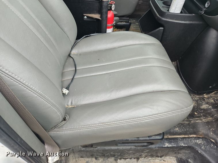 image for item OK9881 2007 Chevrolet  Express 1500 van