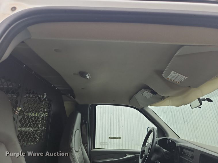 image for item OK9881 2007 Chevrolet  Express 1500 van