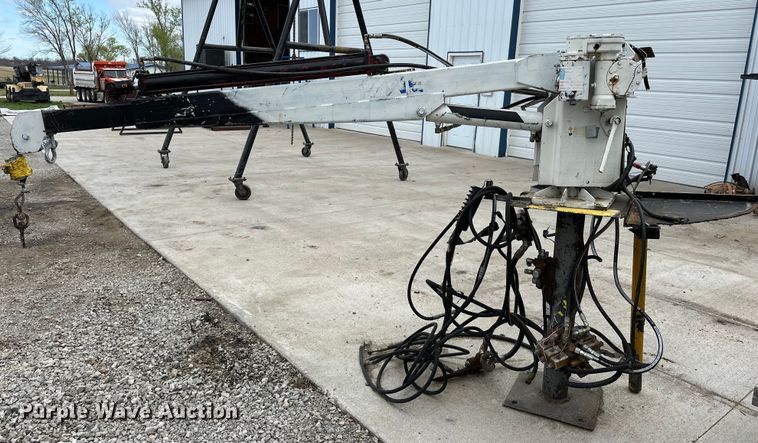 image for item OM9274 Auto Crane  3203 crane