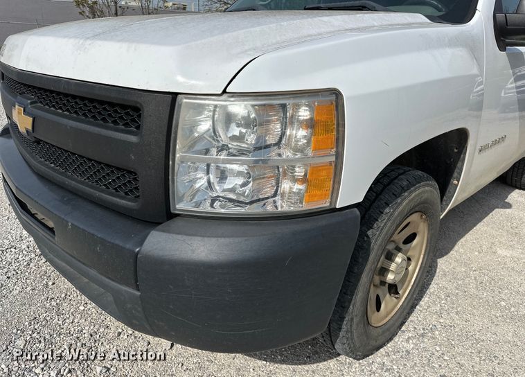 image for item OM9461 2012 Chevrolet  Silverado 1500 pickup truck