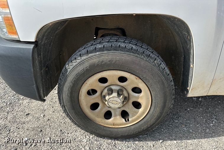 image for item OM9461 2012 Chevrolet  Silverado 1500 pickup truck