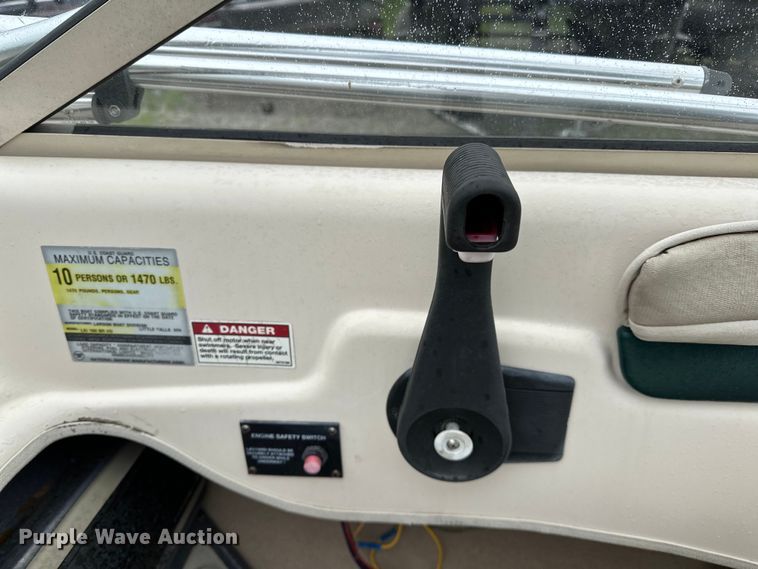 image for item OM9465 1998 Larson  LXI186 boat