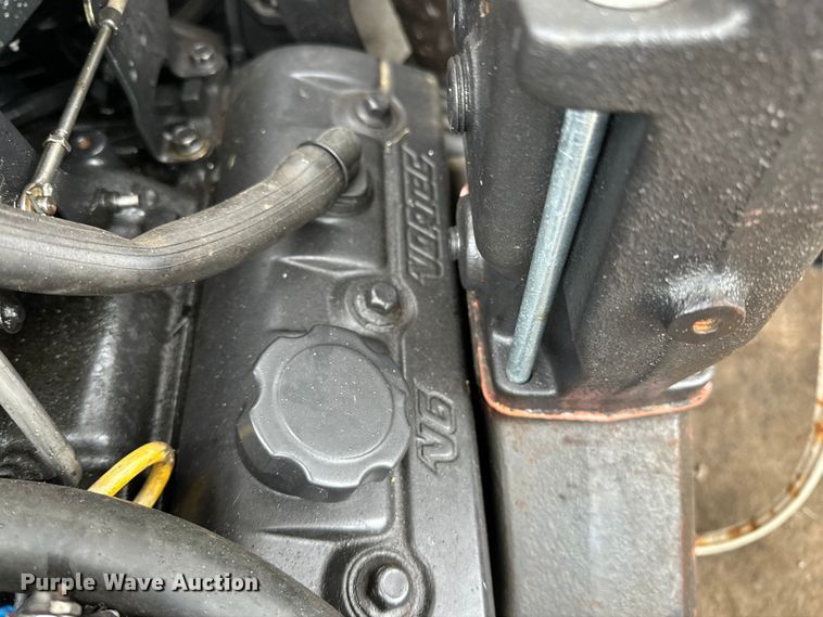 image for item OM9465 1998 Larson  LXI186 boat