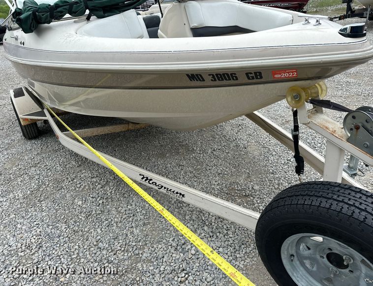 image for item OM9465 1998 Larson  LXI186 boat