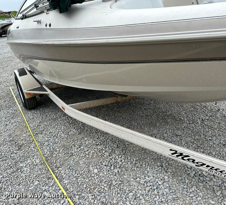 image for item OM9465 1998 Larson  LXI186 boat