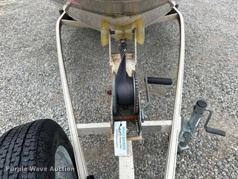 image for item OM9465 1998 Larson  LXI186 boat