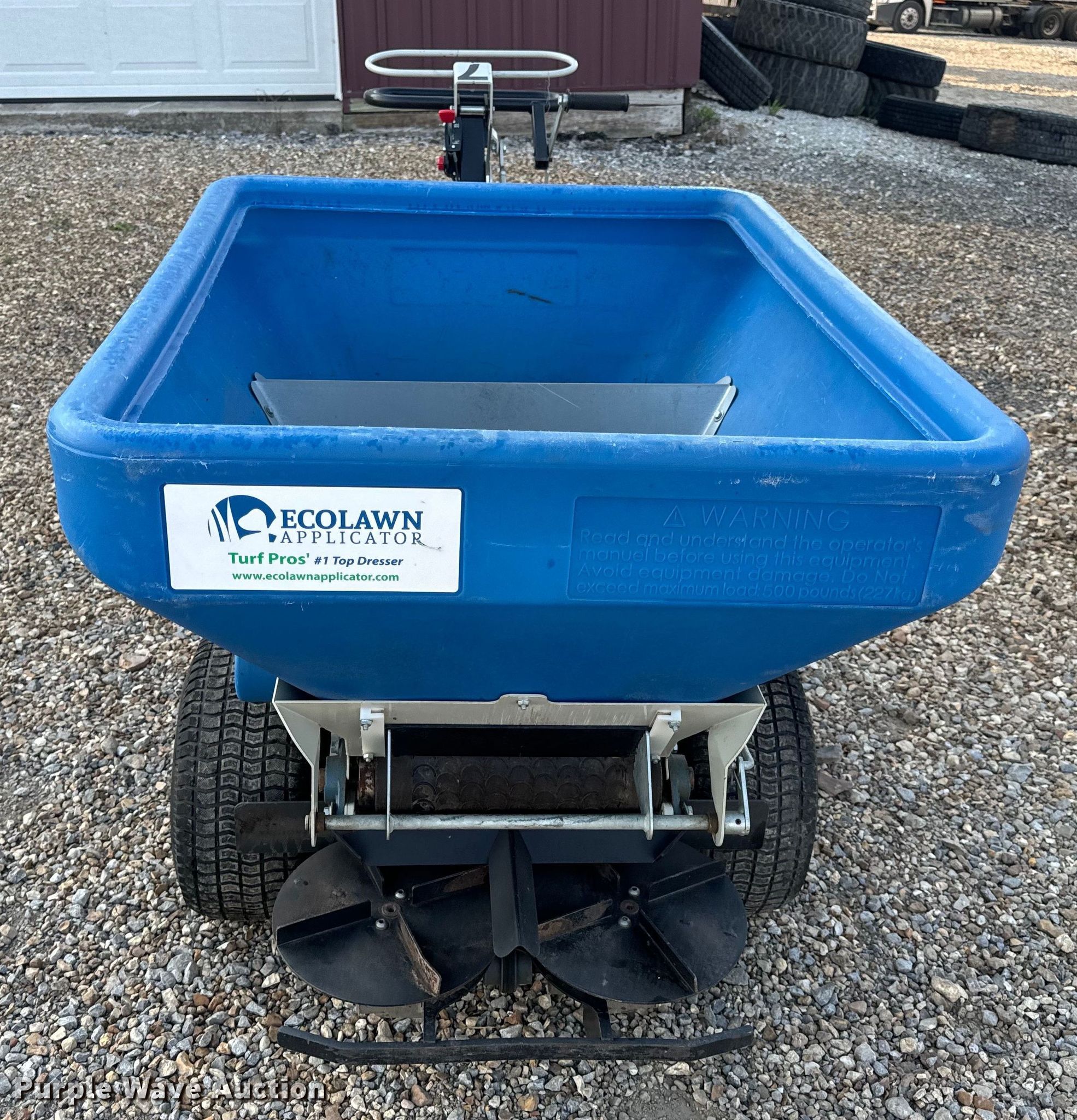 EcoLawn Applicator ECO250S top dresser spreader in New Bloomfield, MO