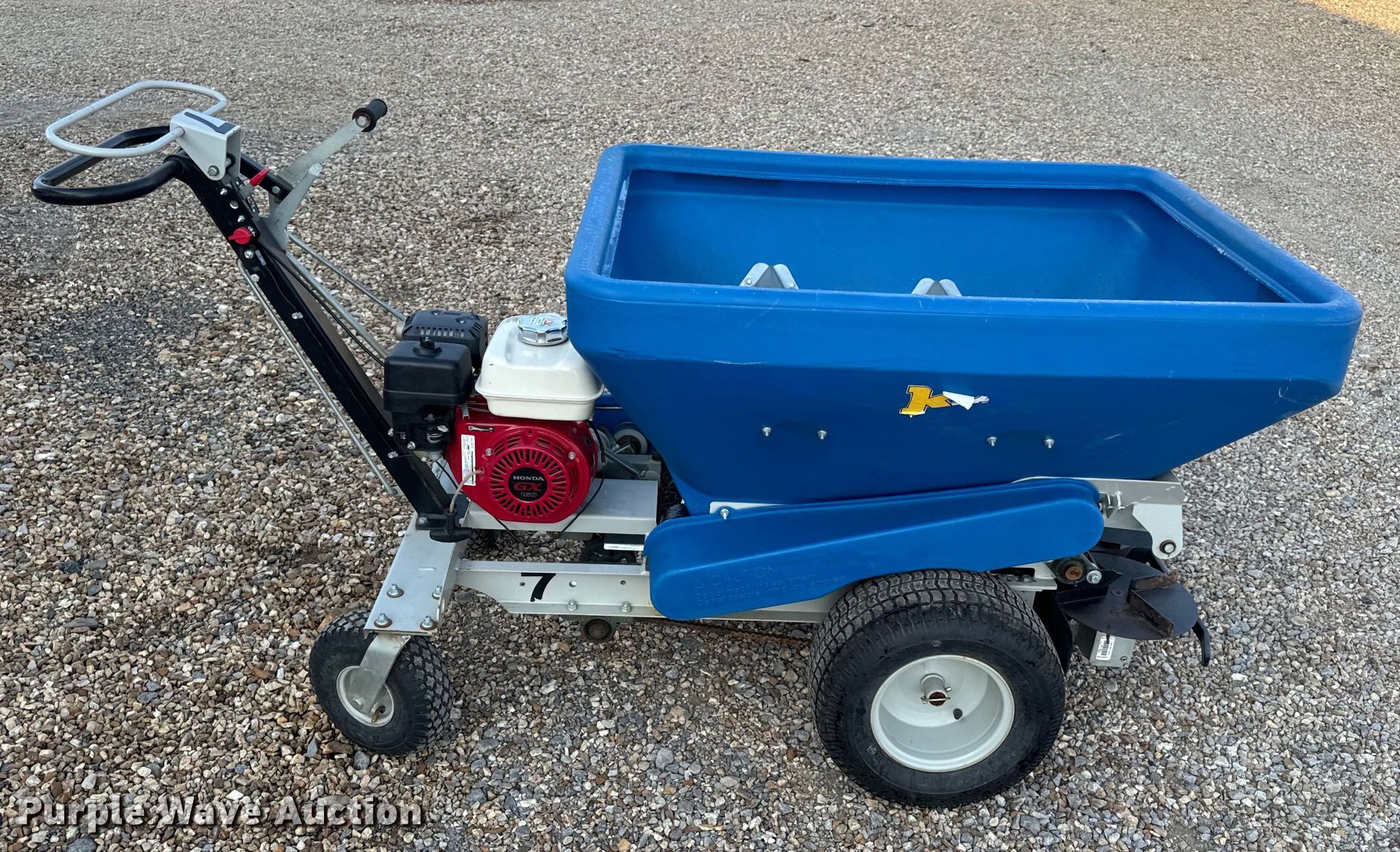 EcoLawn Applicator ECO250S top dresser spreader in New Bloomfield, MO