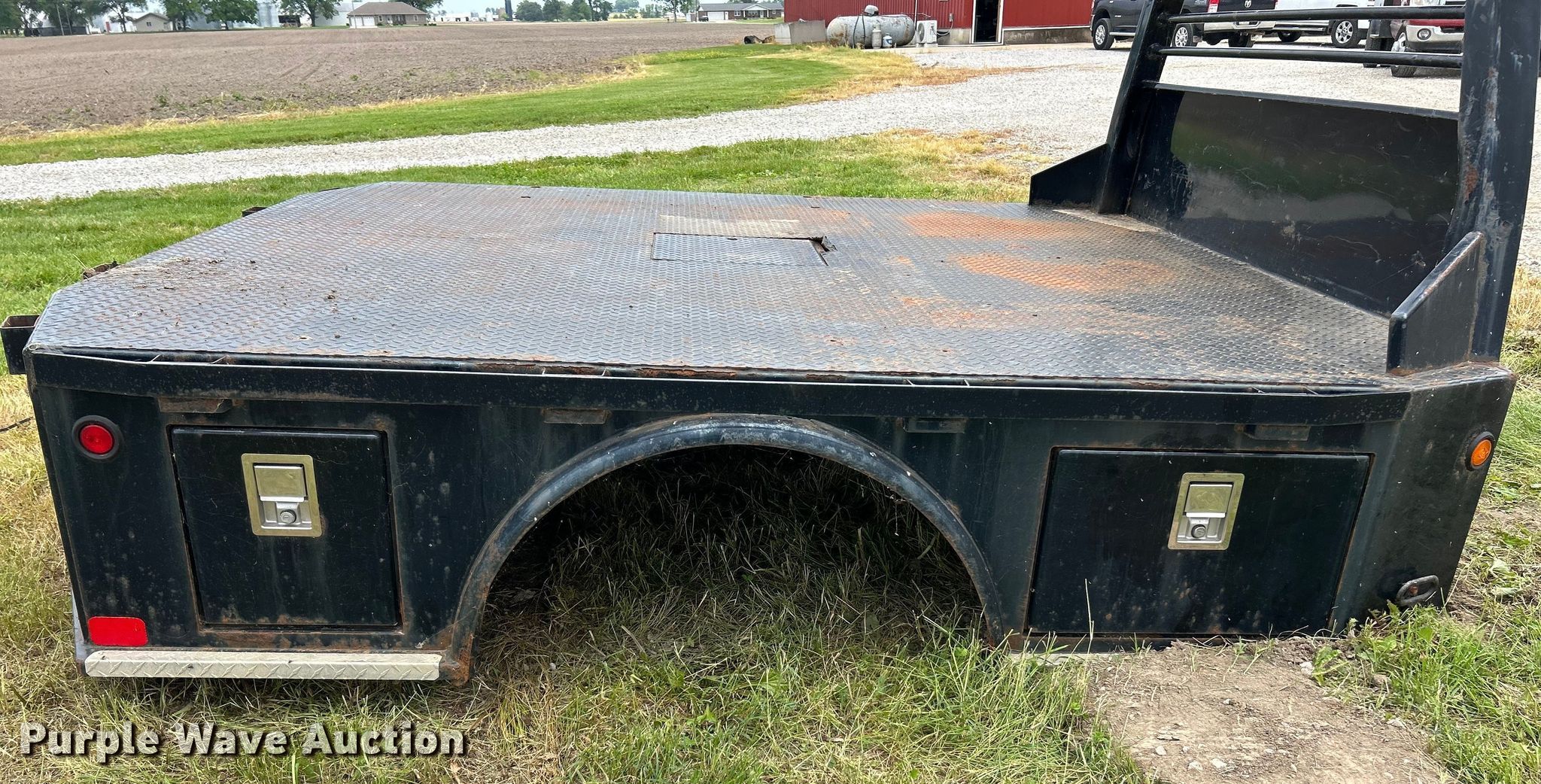 CM flatbed in Bartelso, IL Item EK4686 for sale Purple Wave