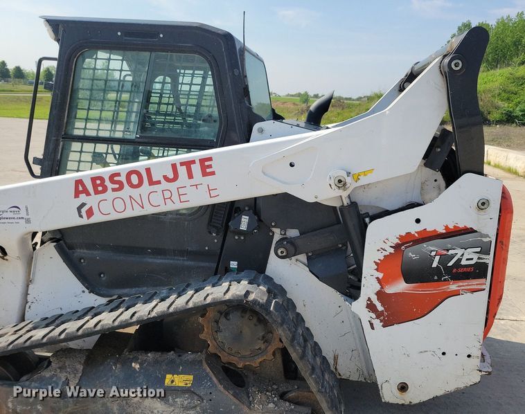 image for item DG0601 2021 Bobcat T76 tracked skid steer loader