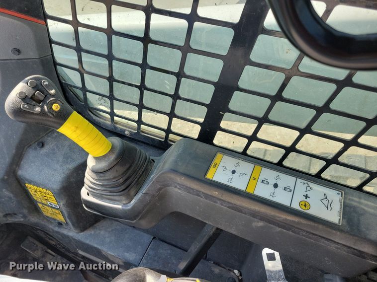 image for item DG0601 2021 Bobcat T76 tracked skid steer loader