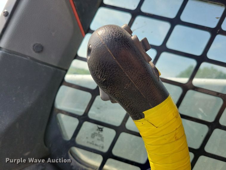 image for item DG0601 2021 Bobcat T76 tracked skid steer loader