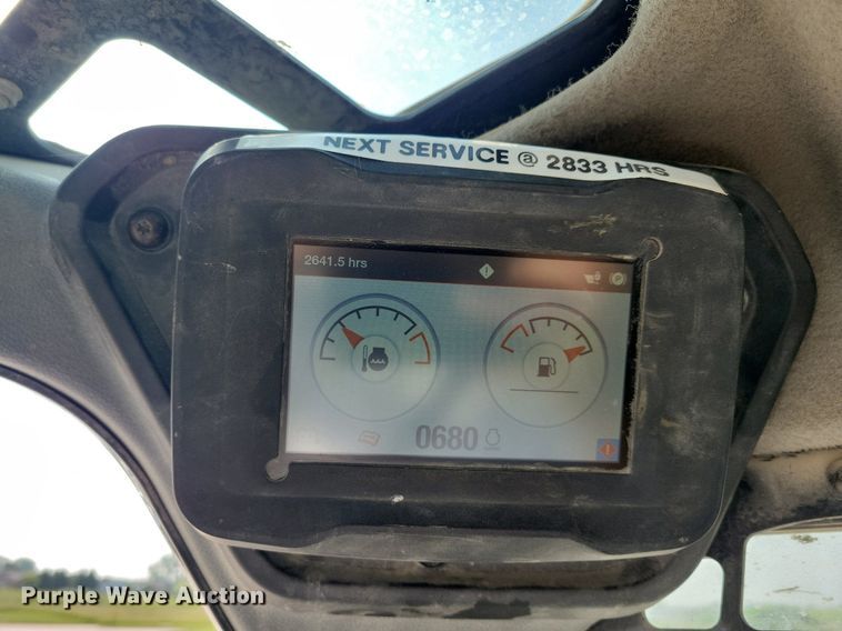 image for item DG0601 2021 Bobcat T76 tracked skid steer loader