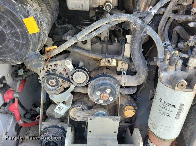 image for item DG0601 2021 Bobcat T76 tracked skid steer loader