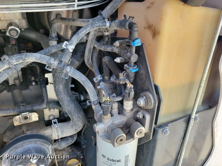 image for item DG0601 2021 Bobcat T76 tracked skid steer loader