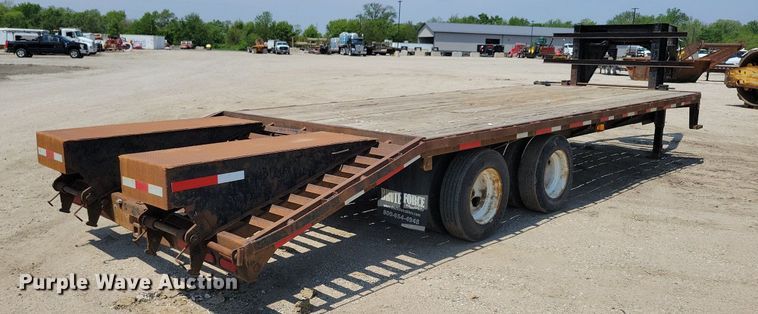 image for item DG0605 2008 Doolittle FD-304 equipment trailer