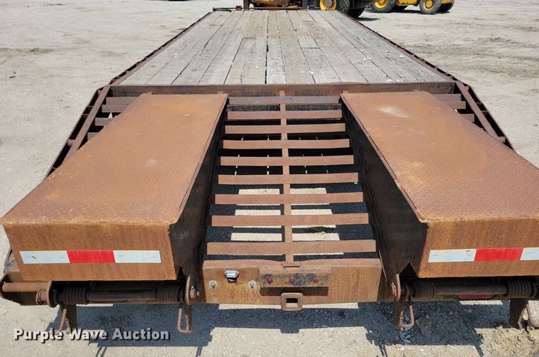 image for item DG0605 2008 Doolittle FD-304 equipment trailer