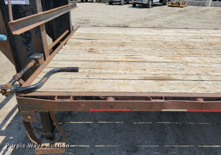 image for item DG0605 2008 Doolittle FD-304 equipment trailer