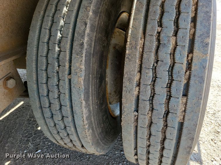 image for item DG0605 2008 Doolittle FD-304 equipment trailer