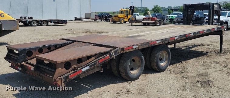 image for item DG0606 2012 H&H FD-306 equipment trailer