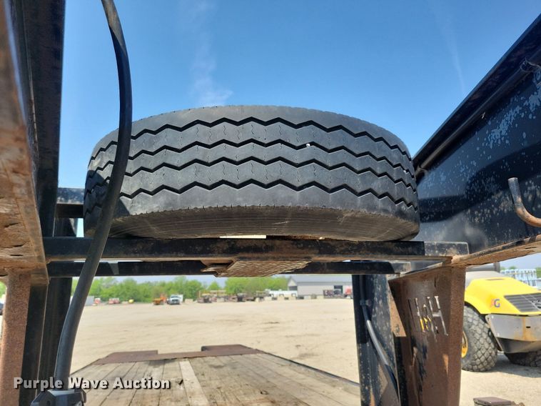 image for item DG0606 2012 H&H FD-306 equipment trailer