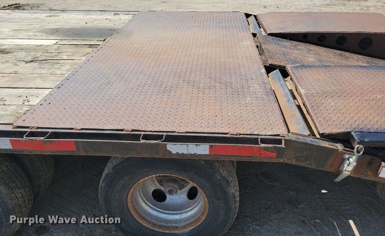 image for item DG0606 2012 H&H FD-306 equipment trailer