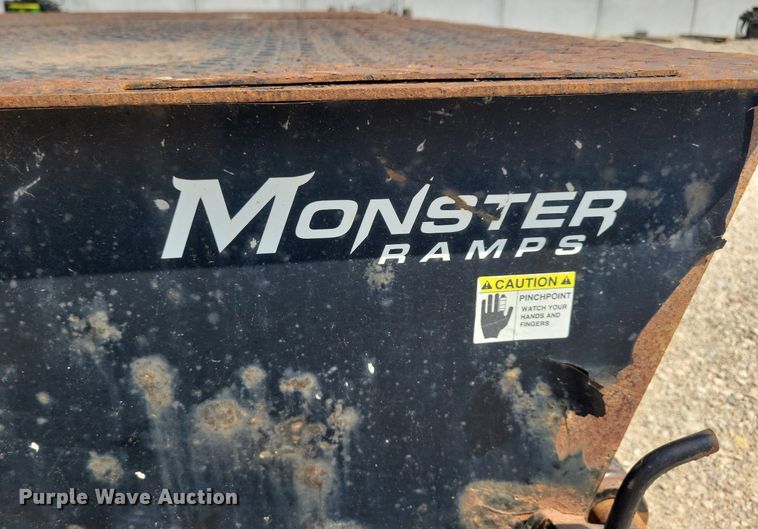 image for item DG0607 2015 PJ equipment trailer