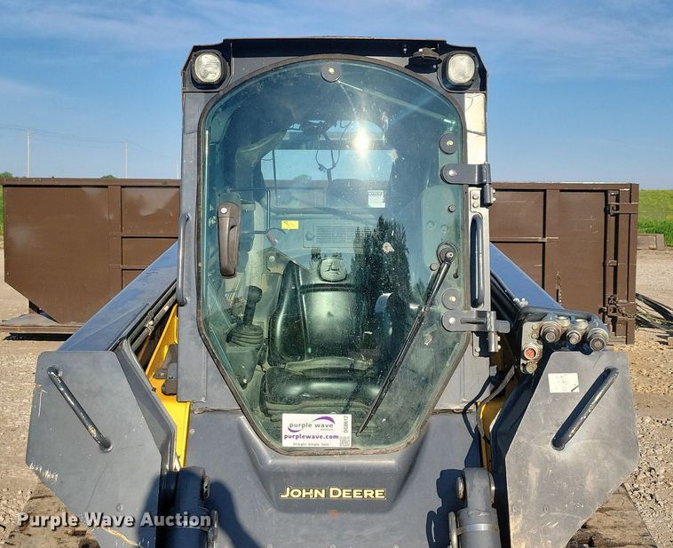 image for item DG0612 2015 John Deere 333E tracked skid steer loader