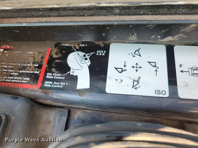 image for item DG0612 2015 John Deere 333E tracked skid steer loader