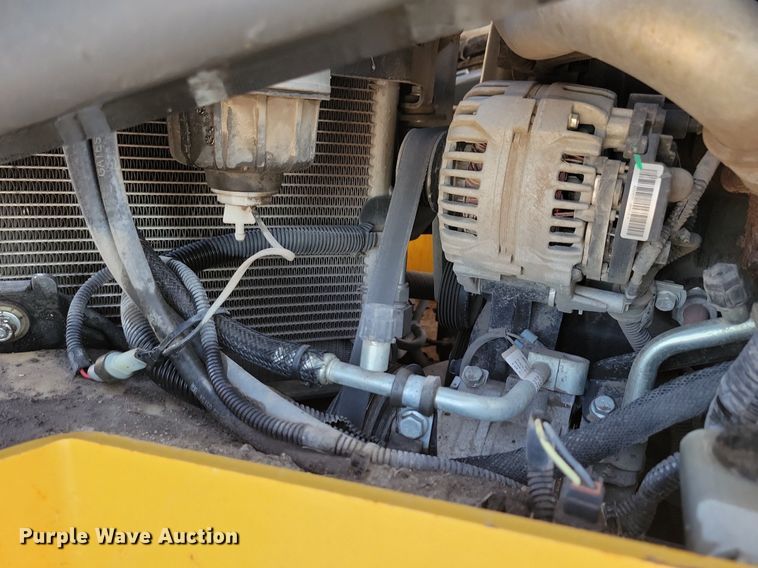 image for item DG0612 2015 John Deere 333E tracked skid steer loader