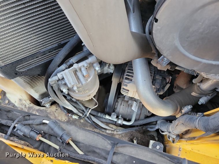 image for item DG0612 2015 John Deere 333E tracked skid steer loader