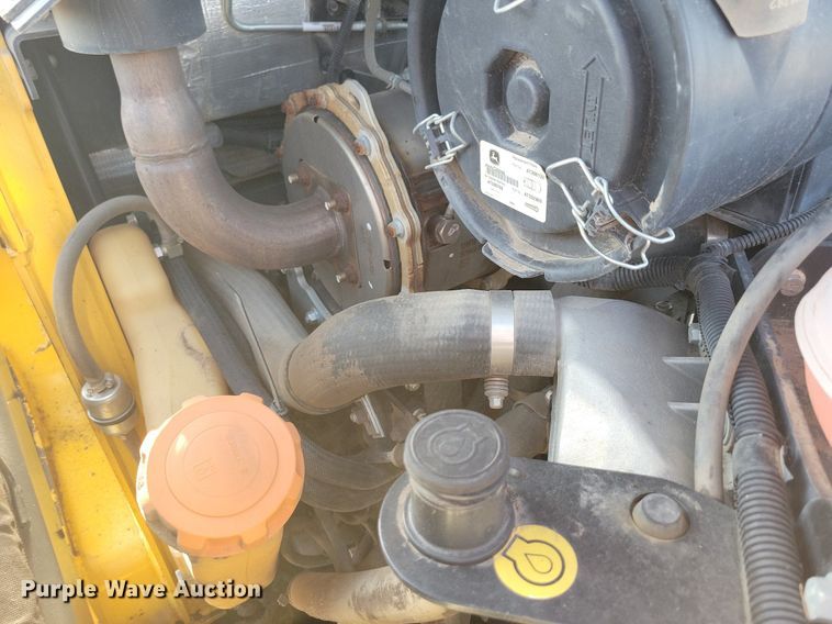 image for item DG0612 2015 John Deere 333E tracked skid steer loader