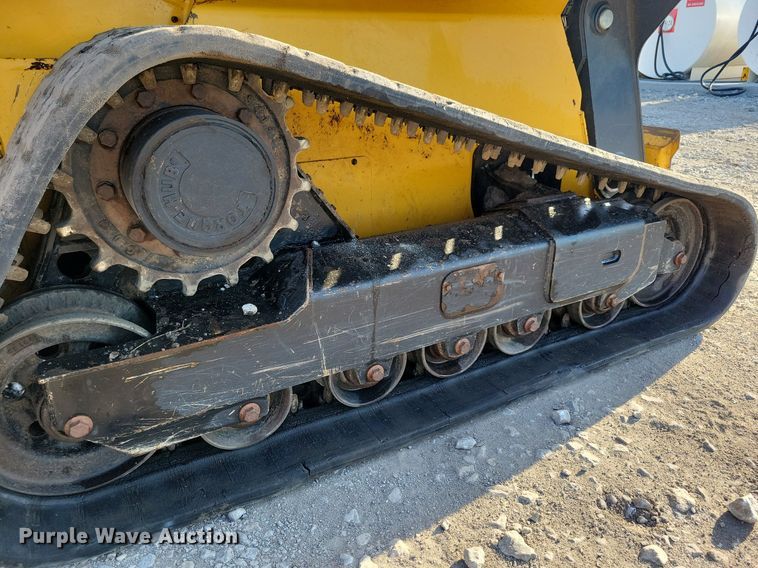 image for item DG0612 2015 John Deere 333E tracked skid steer loader