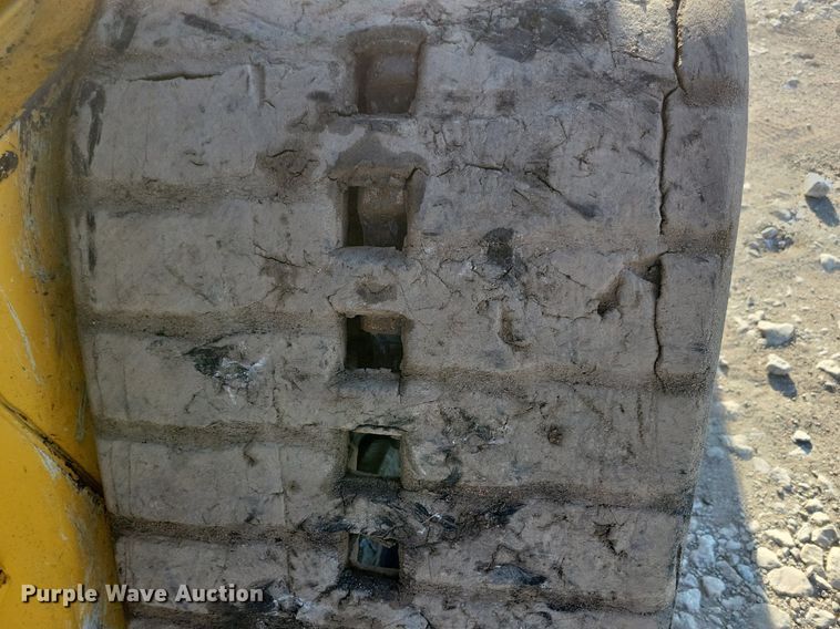 image for item DG0612 2015 John Deere 333E tracked skid steer loader