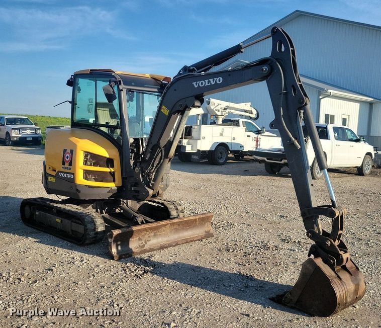 image for item DG0613 2018 Volvo ECR40D mini excavator