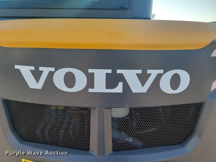 image for item DG0613 2018 Volvo ECR40D mini excavator