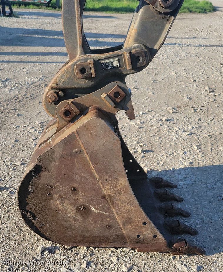 image for item DG0613 2018 Volvo ECR40D mini excavator