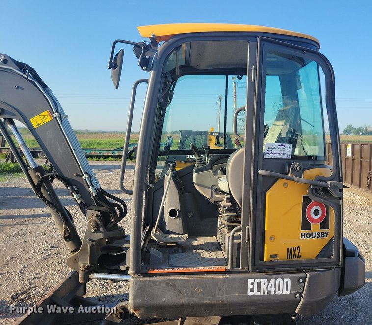 image for item DG0613 2018 Volvo ECR40D mini excavator