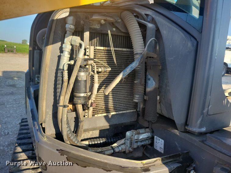 image for item DG0613 2018 Volvo ECR40D mini excavator