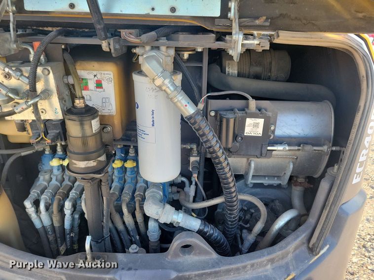 image for item DG0613 2018 Volvo ECR40D mini excavator