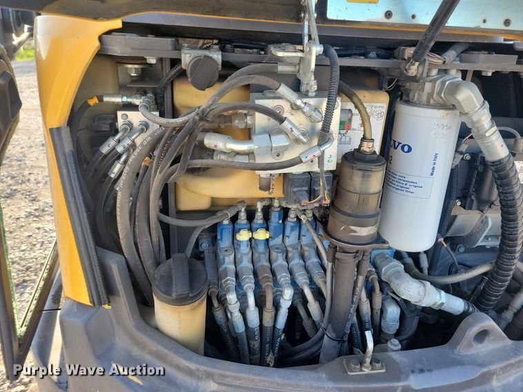 image for item DG0613 2018 Volvo ECR40D mini excavator