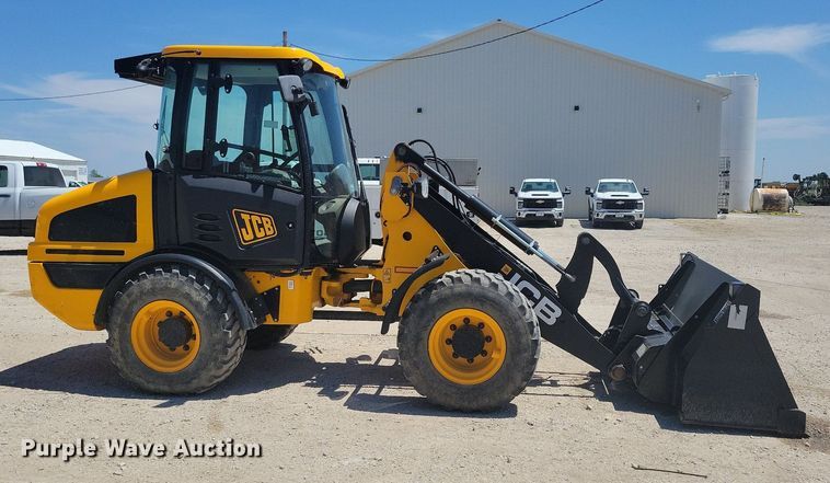 image for item DG0614 2021 JCB 407 wheel loader