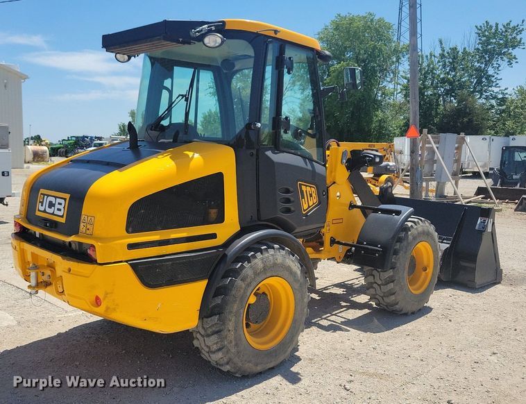 image for item DG0614 2021 JCB 407 wheel loader