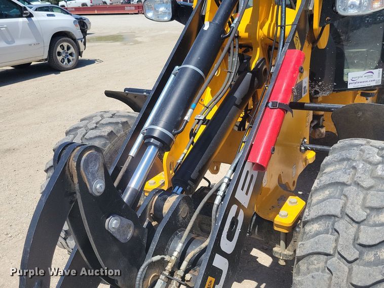 image for item DG0614 2021 JCB 407 wheel loader