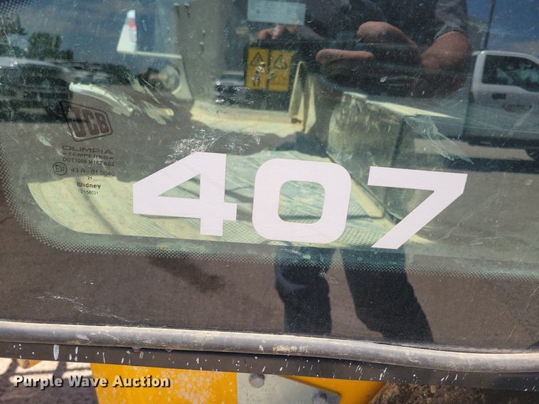 image for item DG0614 2021 JCB 407 wheel loader