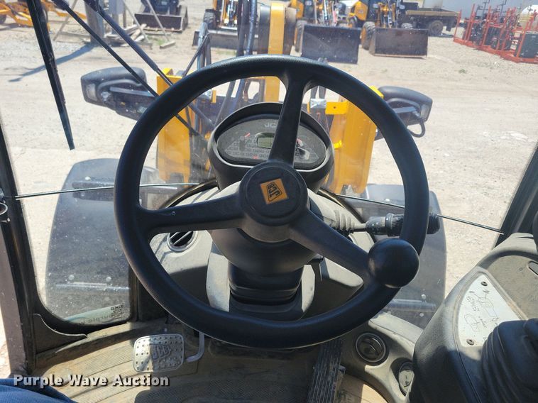 image for item DG0614 2021 JCB 407 wheel loader